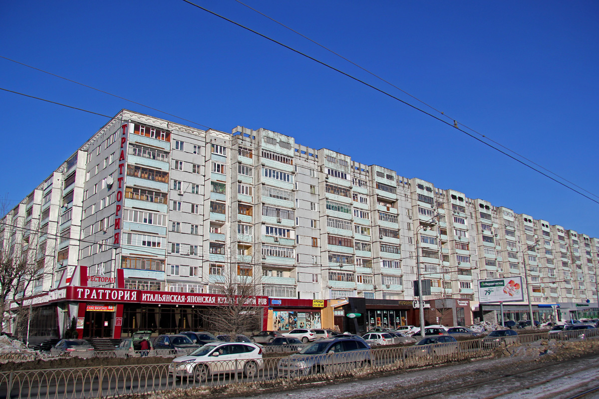Kazań, Улица Фатыха Амирхана, 2; Проспект Ямашева, 76