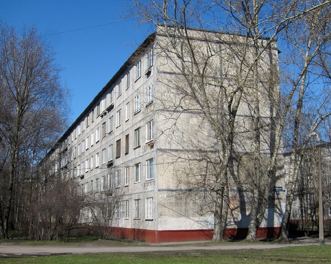 Saint Petersburg, Проспект Александровской Фермы, 13