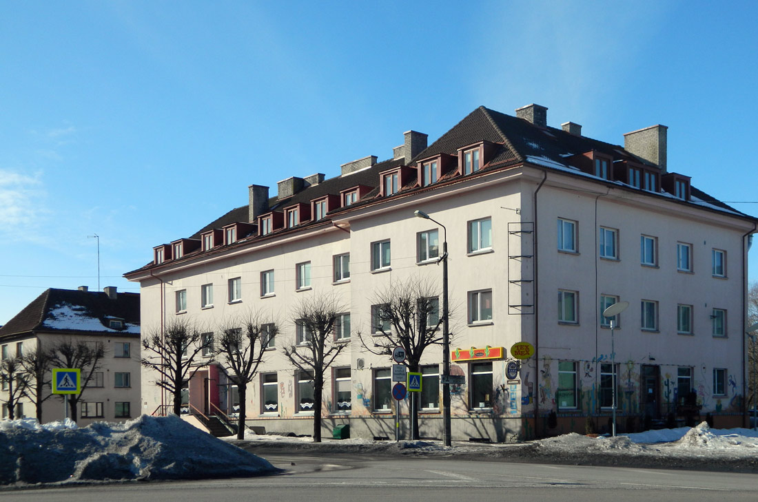 Pärnu, Akadeemia, 5