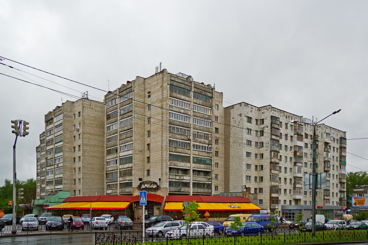 Kazan, Улица Аделя Кутуя, 16 (подъезды 1-2); Улица Аделя Кутуя, 16 (подъезды 3-6)