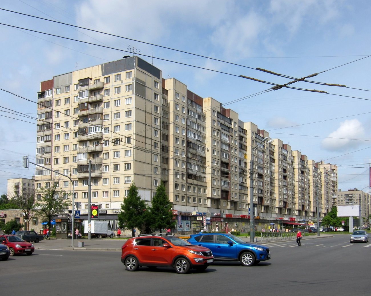 Petersburg, Проспект Большевиков, 9 корп. 1 (подъезды 14-20)