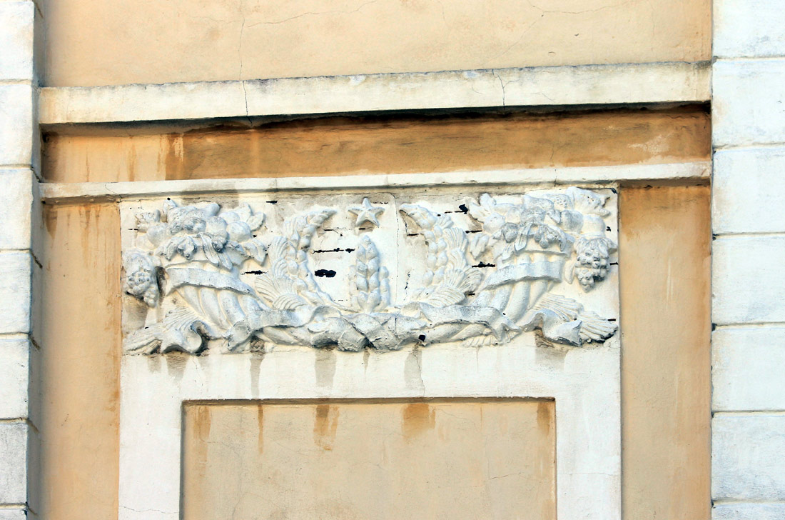 Силламяэ, Kalda, 2. Монументальное искусство (мозаики, росписи, барельефы, сграфито)