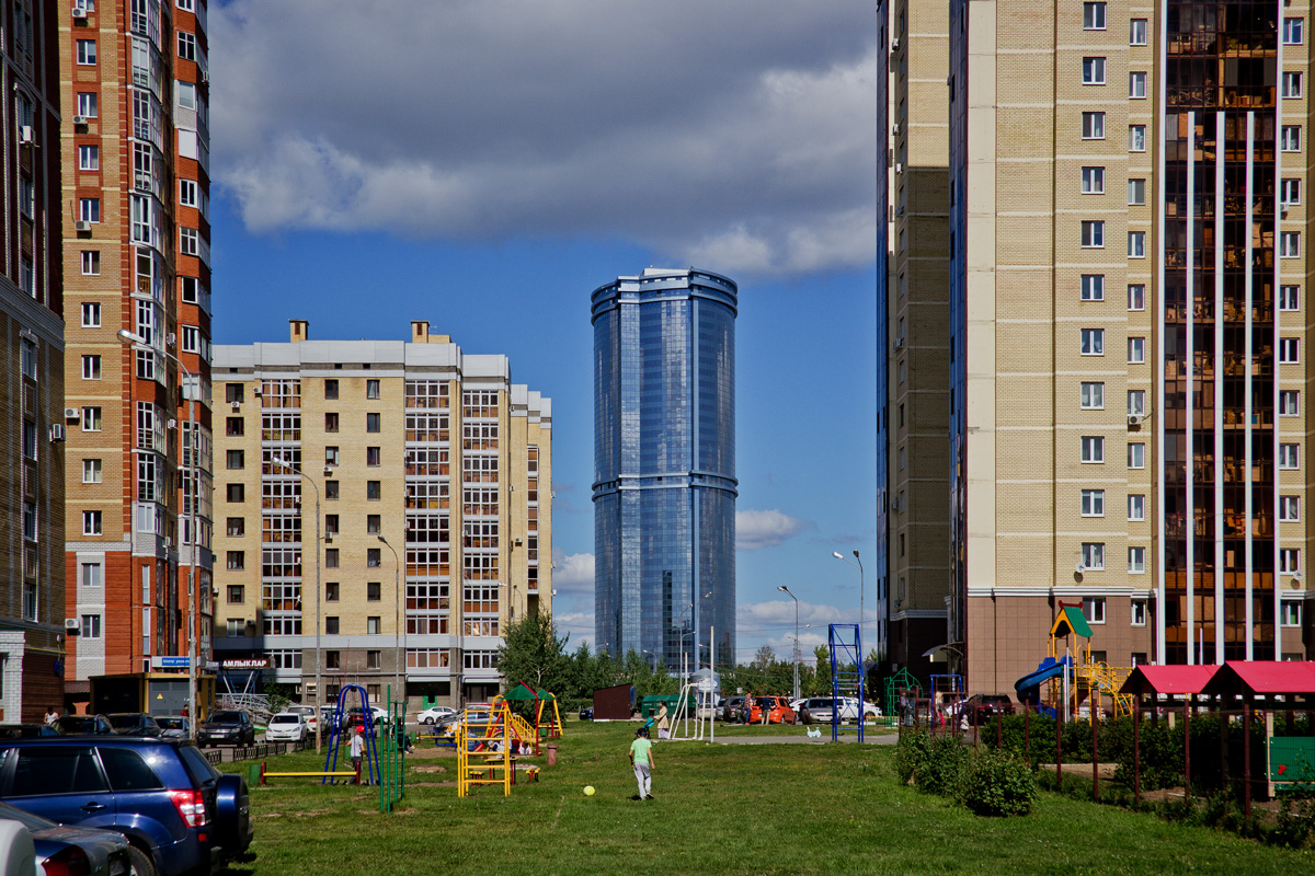 Kazan, Проспект Альберта Камалеева, 1