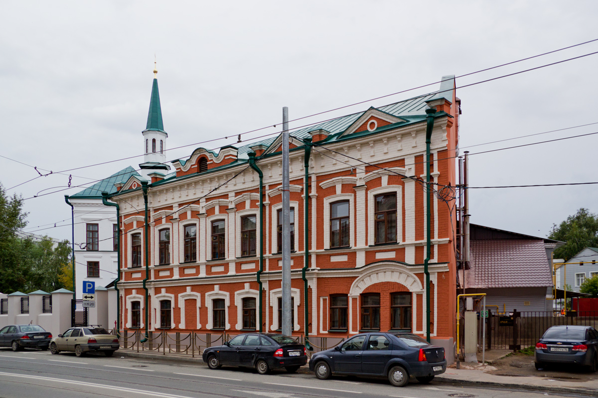 Kazan, Улица Габдуллы Тукая, 38