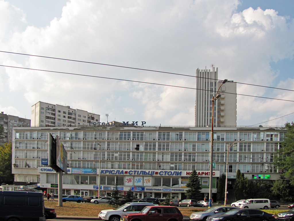 Киев, Голосеевский проспект, 70