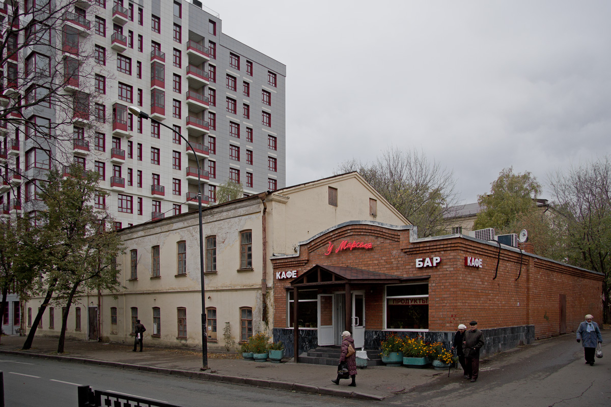 Kazan, Улица Чехова, 2 корп. 1; Улица Чехова, 6В