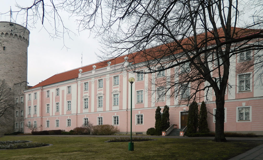 Tallinn, Lossi plats, 1