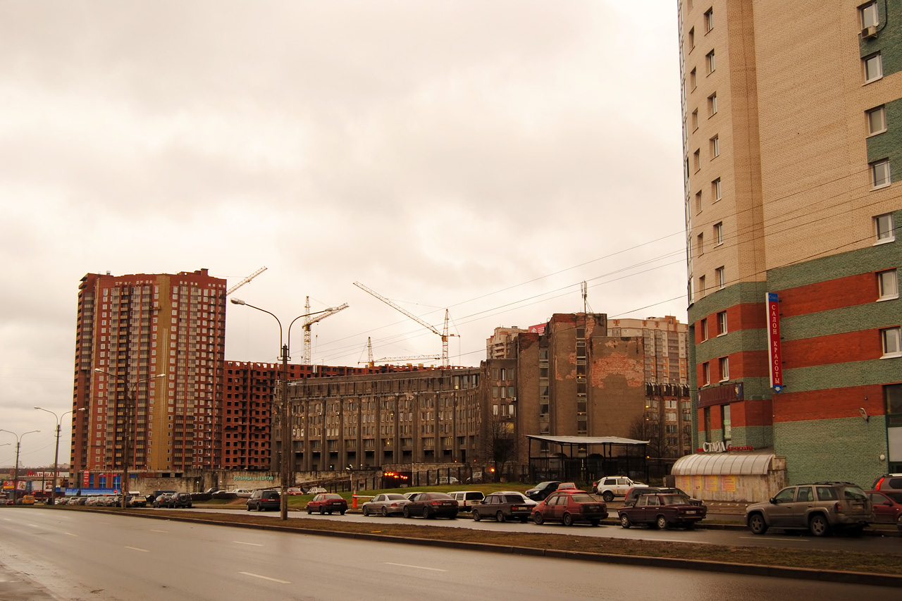 Saint Petersburg, Улица Есенина, 1 корп. 1; Северный проспект, 1; Проспект Тореза, 95