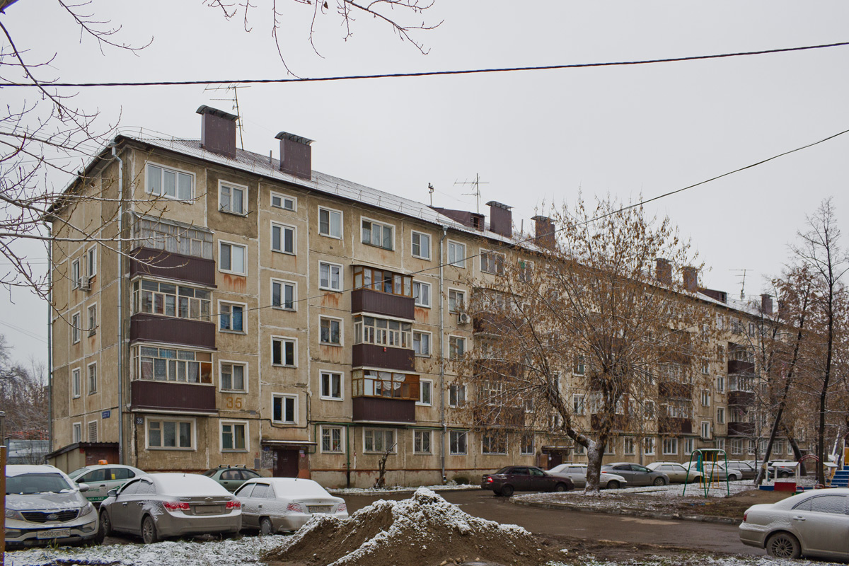 Kazan, Улица Дементьева, 35