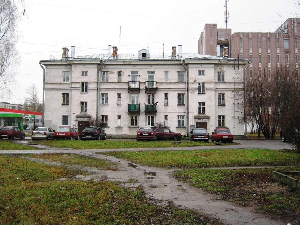 Sankt Petersburg, Улица Лётчика Пилютова, 18