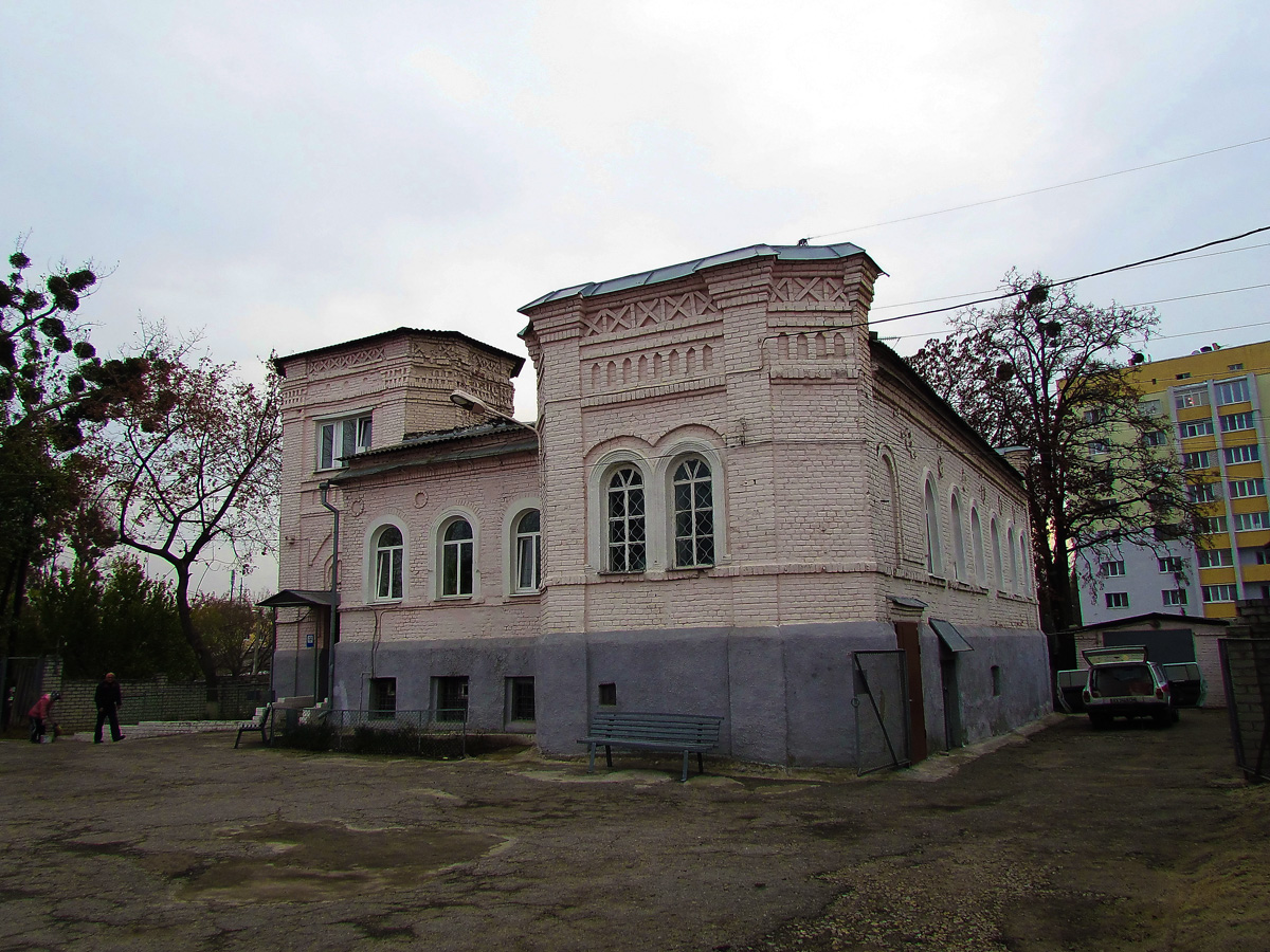 Charków, Вятская улица, 1