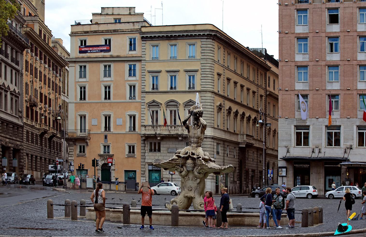 Рим, Piazza Barberini, 17; Piazza Barberini, 21