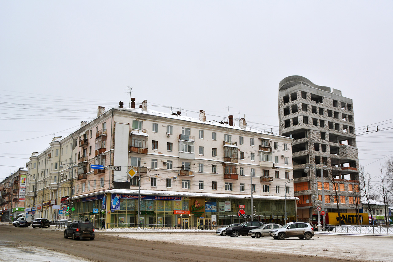 Perm, Комсомольский проспект, 31А; Улица Луначарского, 69; Улица Луначарского, 73
