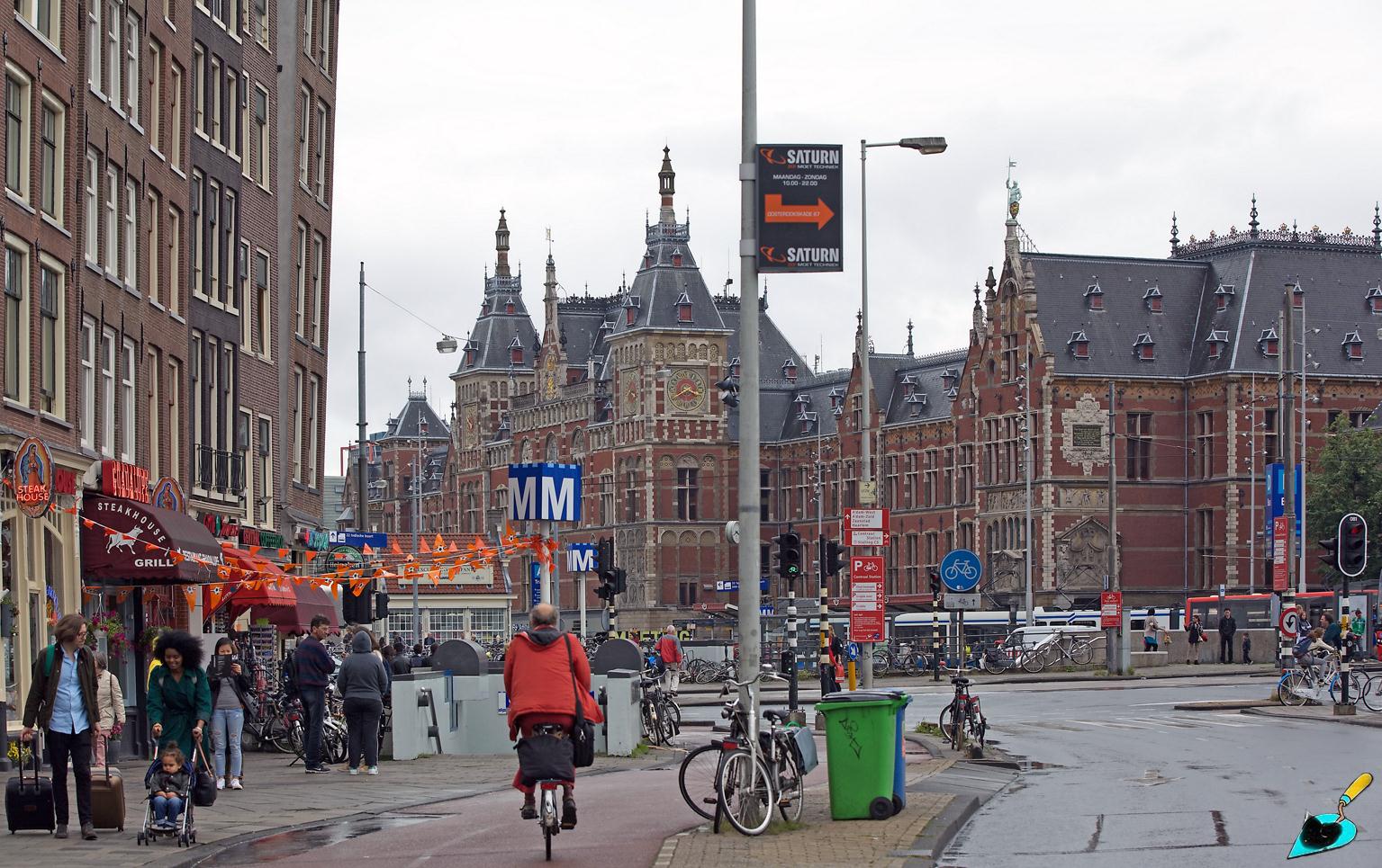 Амстердам, Stationsplein