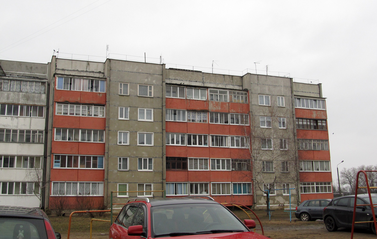 Фаниполь, Комсомольская улица, 42