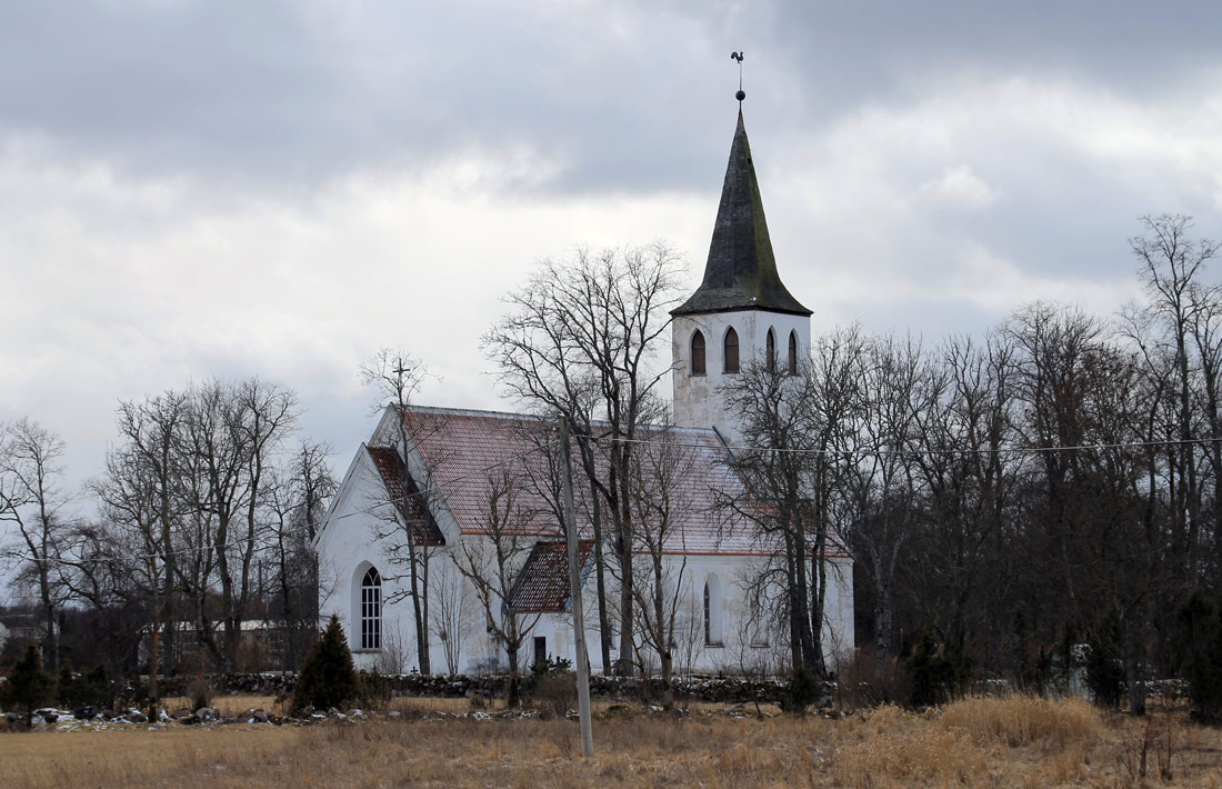 Пюхалепа, Pühalepa kirik