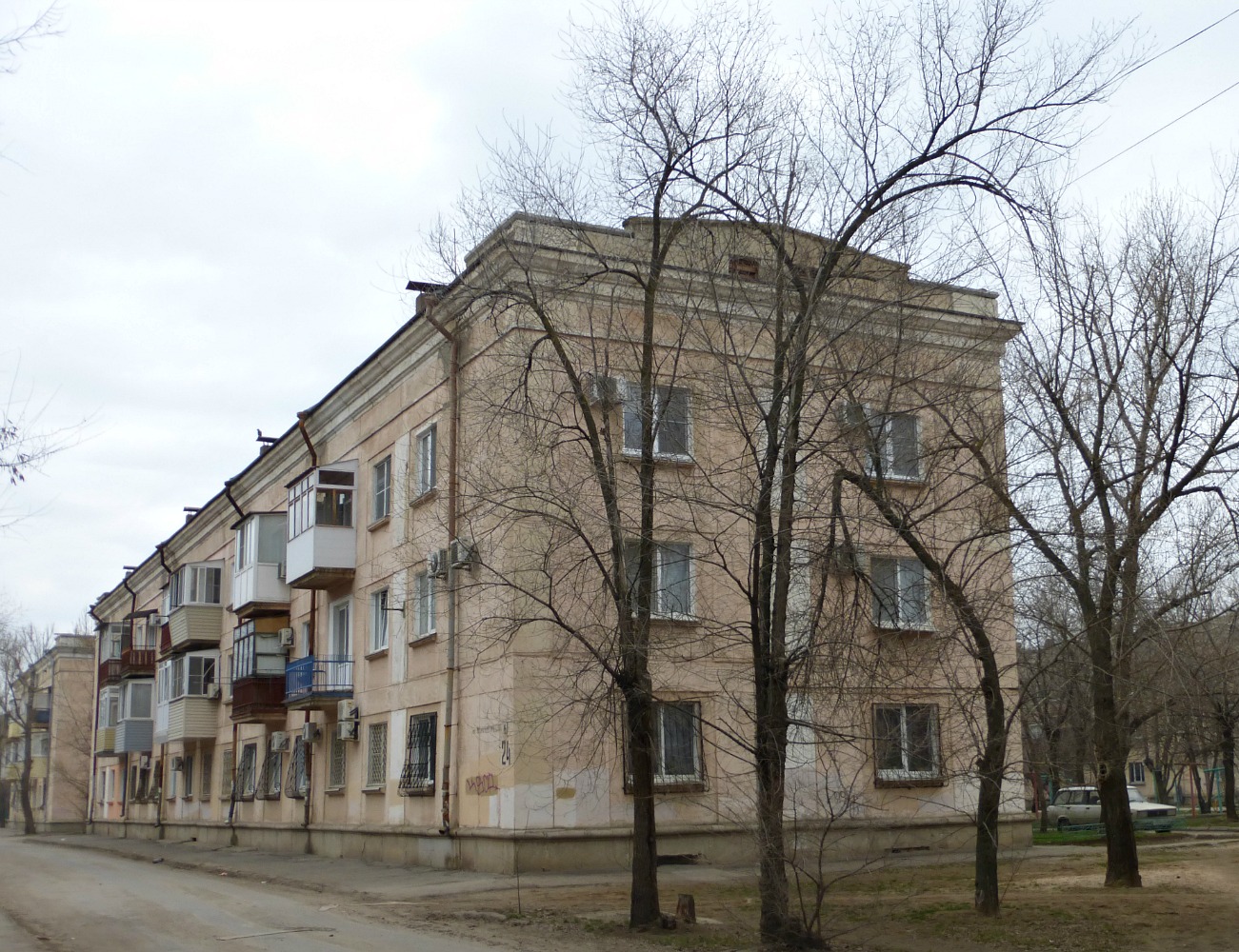 Volzhsky, Коммунистическая улица, 24
