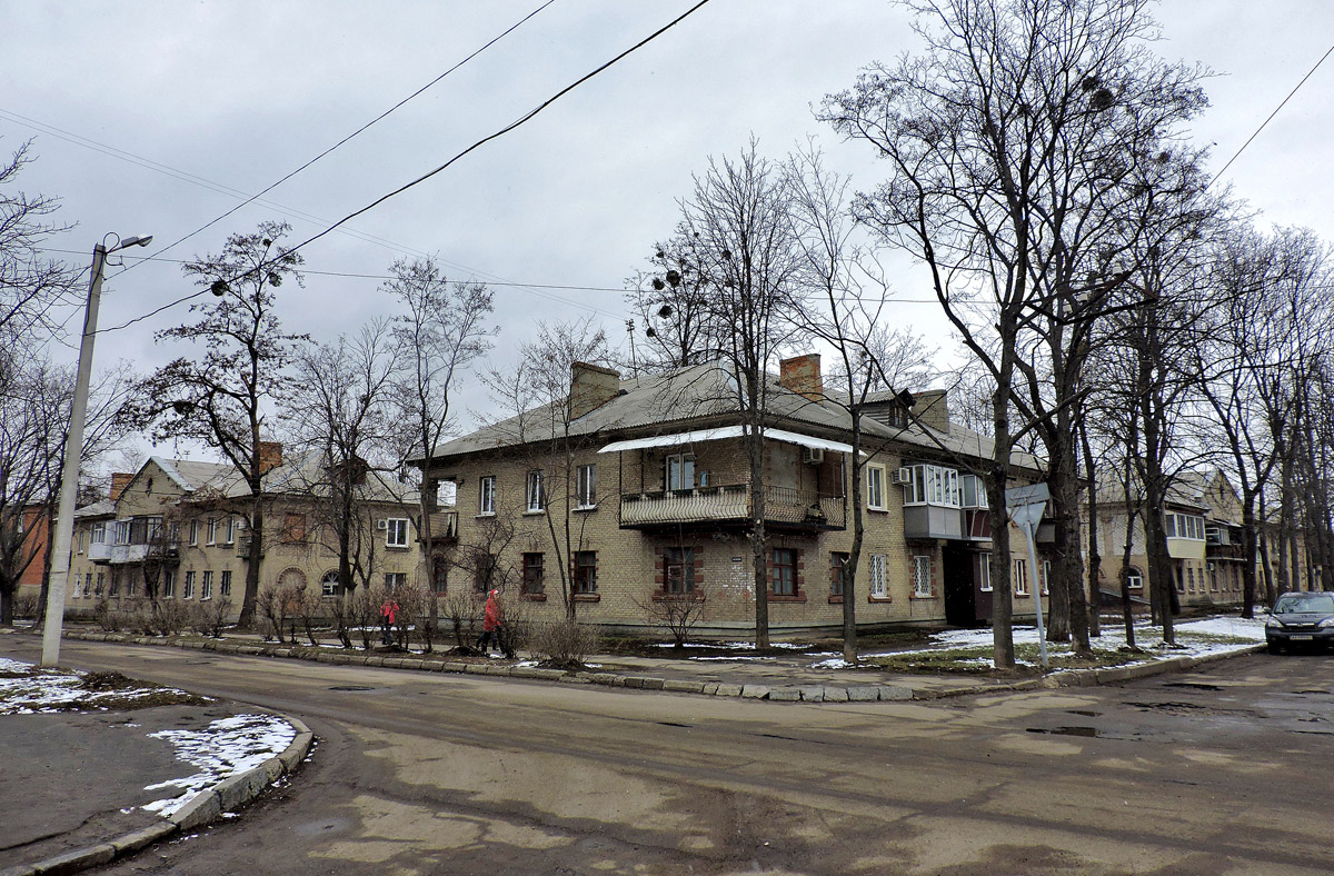 Charków, Улица Мухачёва, 5; Тепловозная улица, 4; Тепловозная улица, 2
