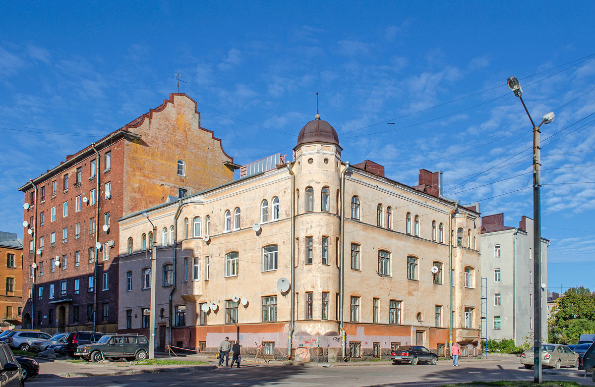 Vyborg, Первомайская улица, 2; Первомайская улица, 6