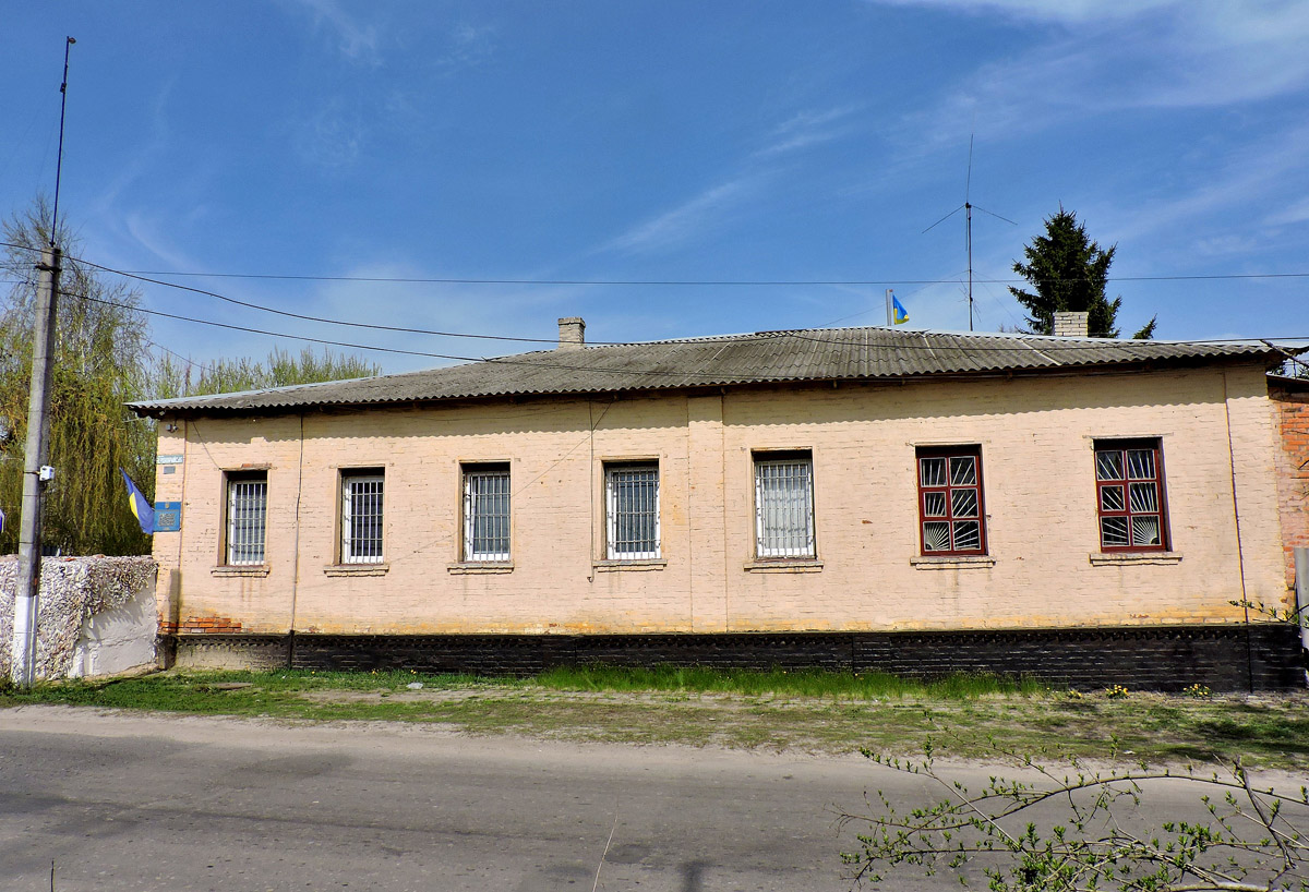 Żmijów, Покровская улица, 31
