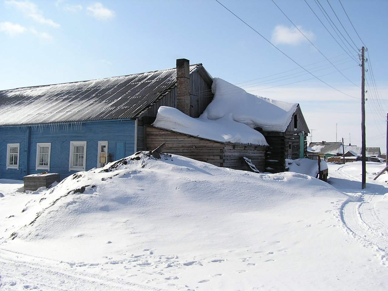 Zapolyarny district, other localities, д. Лабожское, (дом культуры)