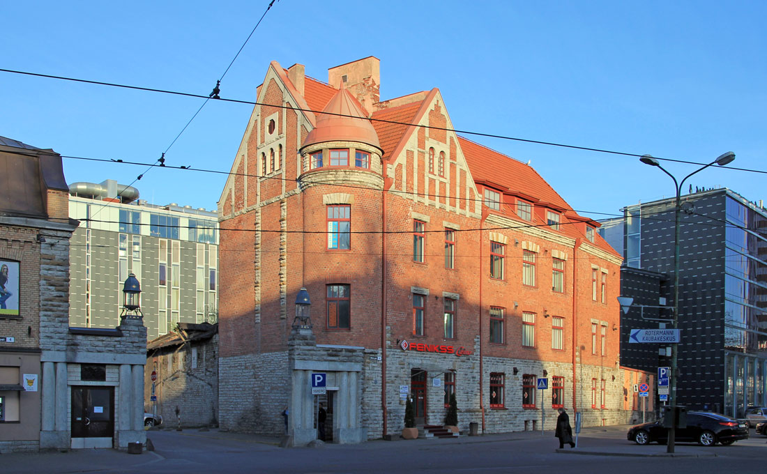 Tallinn, Mere puiestee, 4
