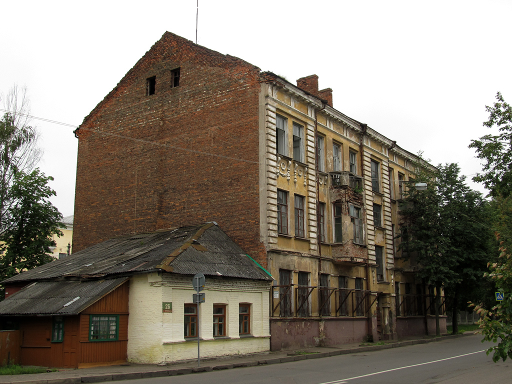 Vitebsk, Комсомольская улица, 26; Комсомольская улица, 28