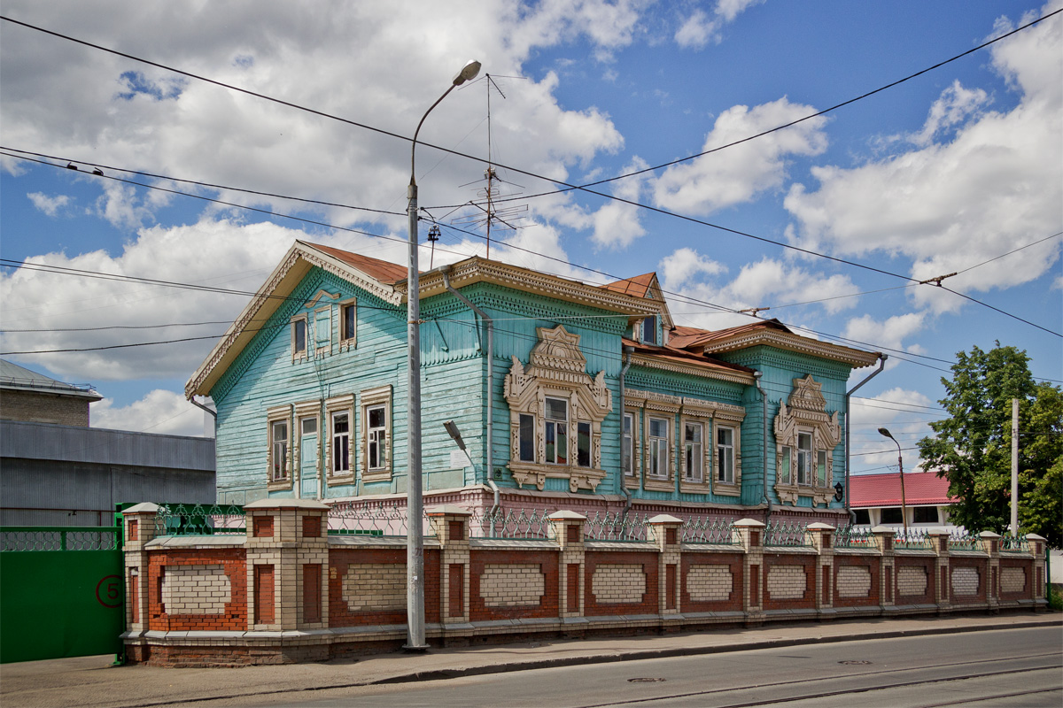 Kazan, Улица Габдуллы Тукая, 126