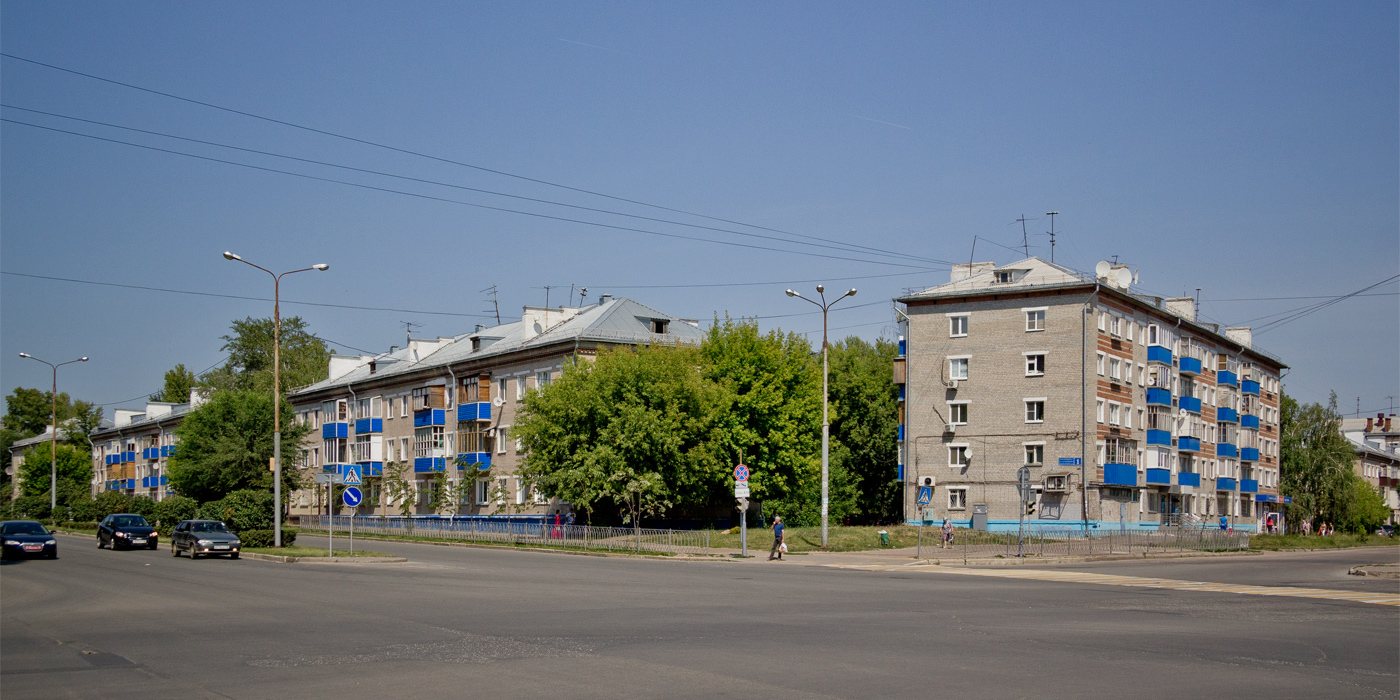 Kazan, Улица Короленко, 32; Улица Голубятникова, 1