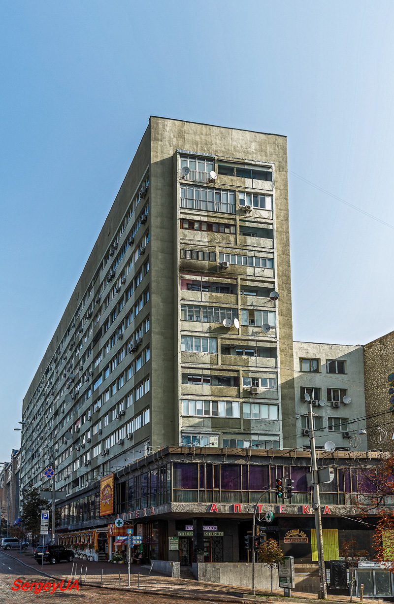 Kyiv, Владимирская улица, 49-51