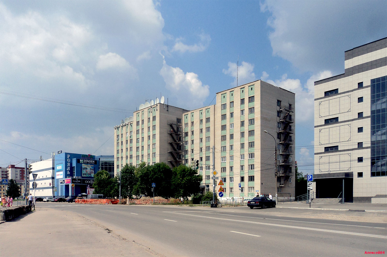 Dzerzhinsk, Улица Петрищева, 2