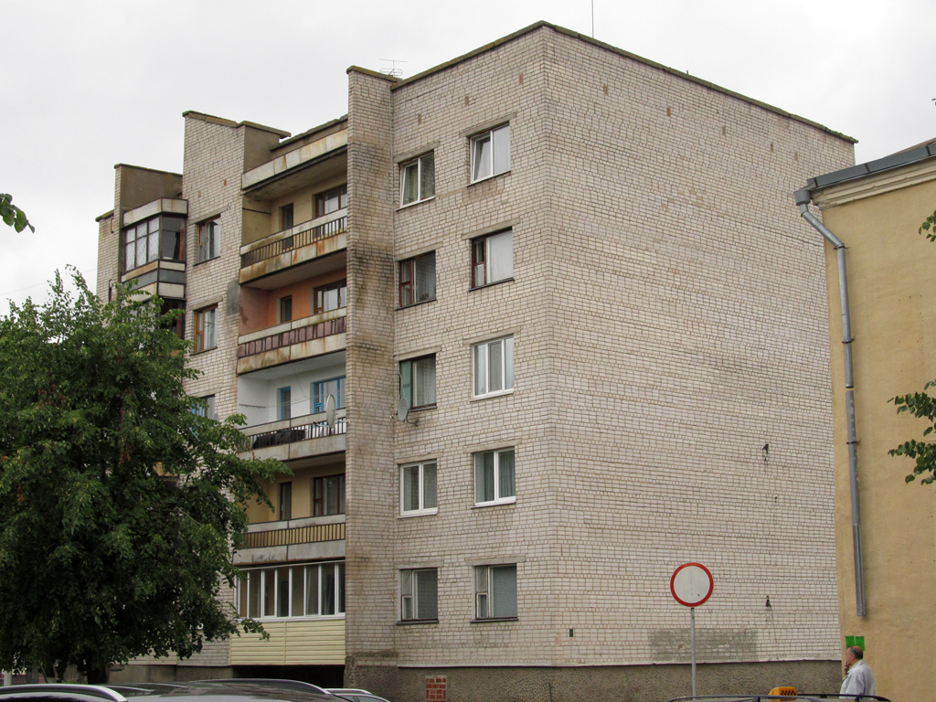 Барановичи, Улица Гагарина, 13