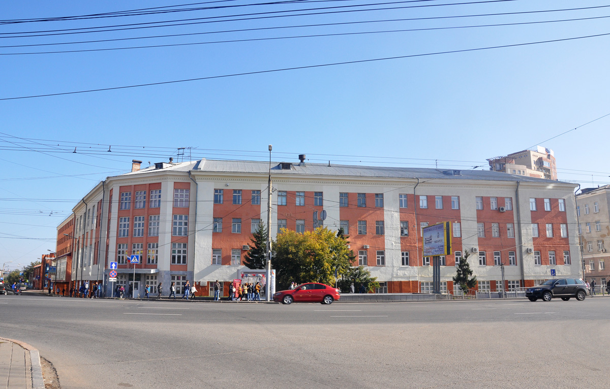 Omsk, Улица Гагарина, 10