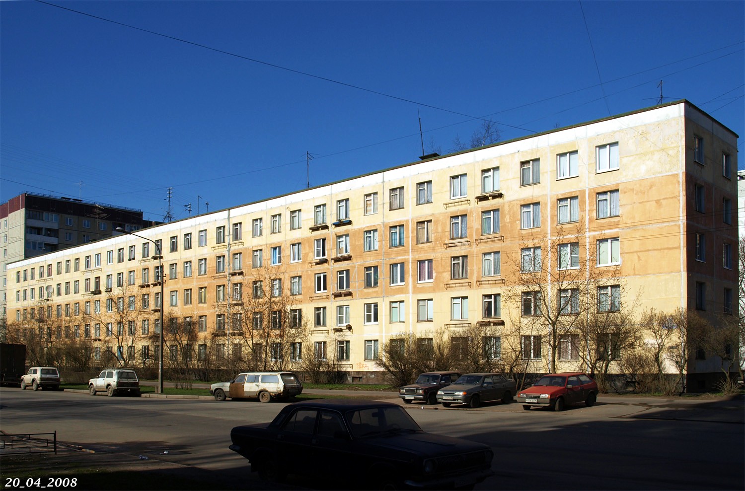Petersburg, Улица Лёни Голикова, 10