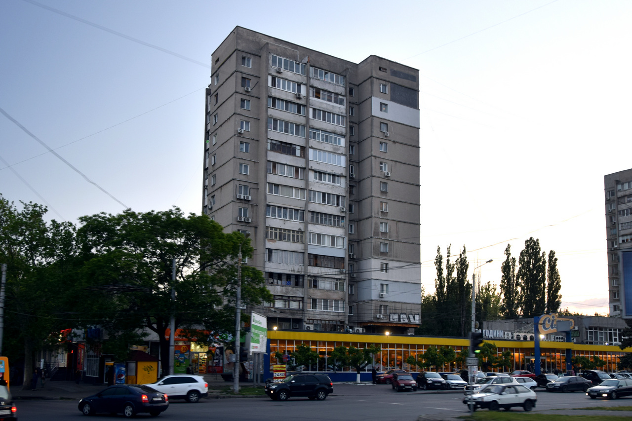Odesa, Вулиця Академіка Філатова, 1