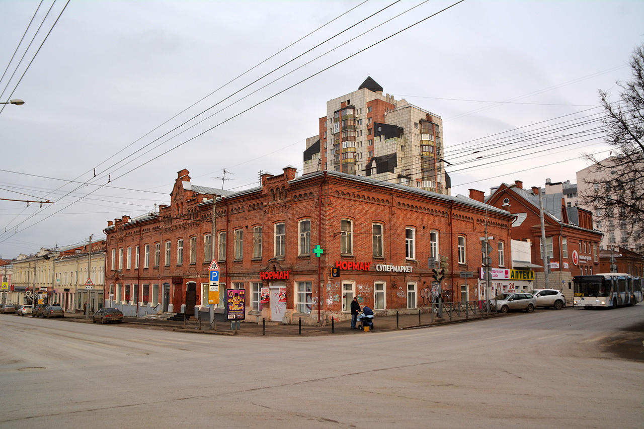 Perm, Сибирская улица, 12; Пермская улица, 56