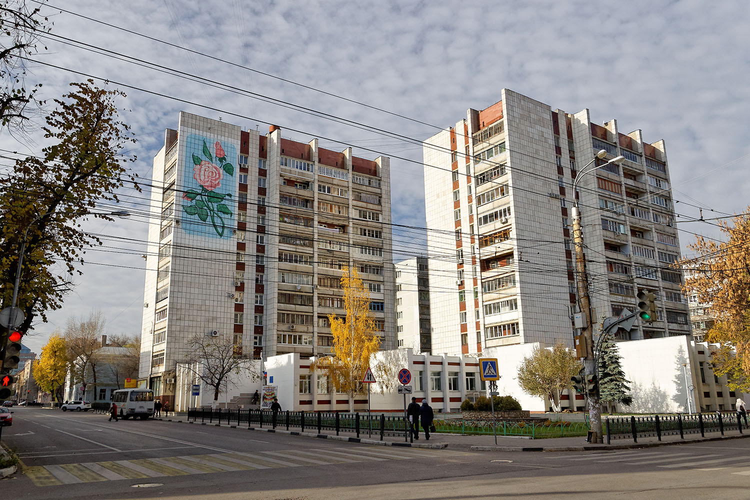 Voronezh, Средне-Московская улица, 1; Средне-Московская улица, 3; Средне-Московская улица, 3А