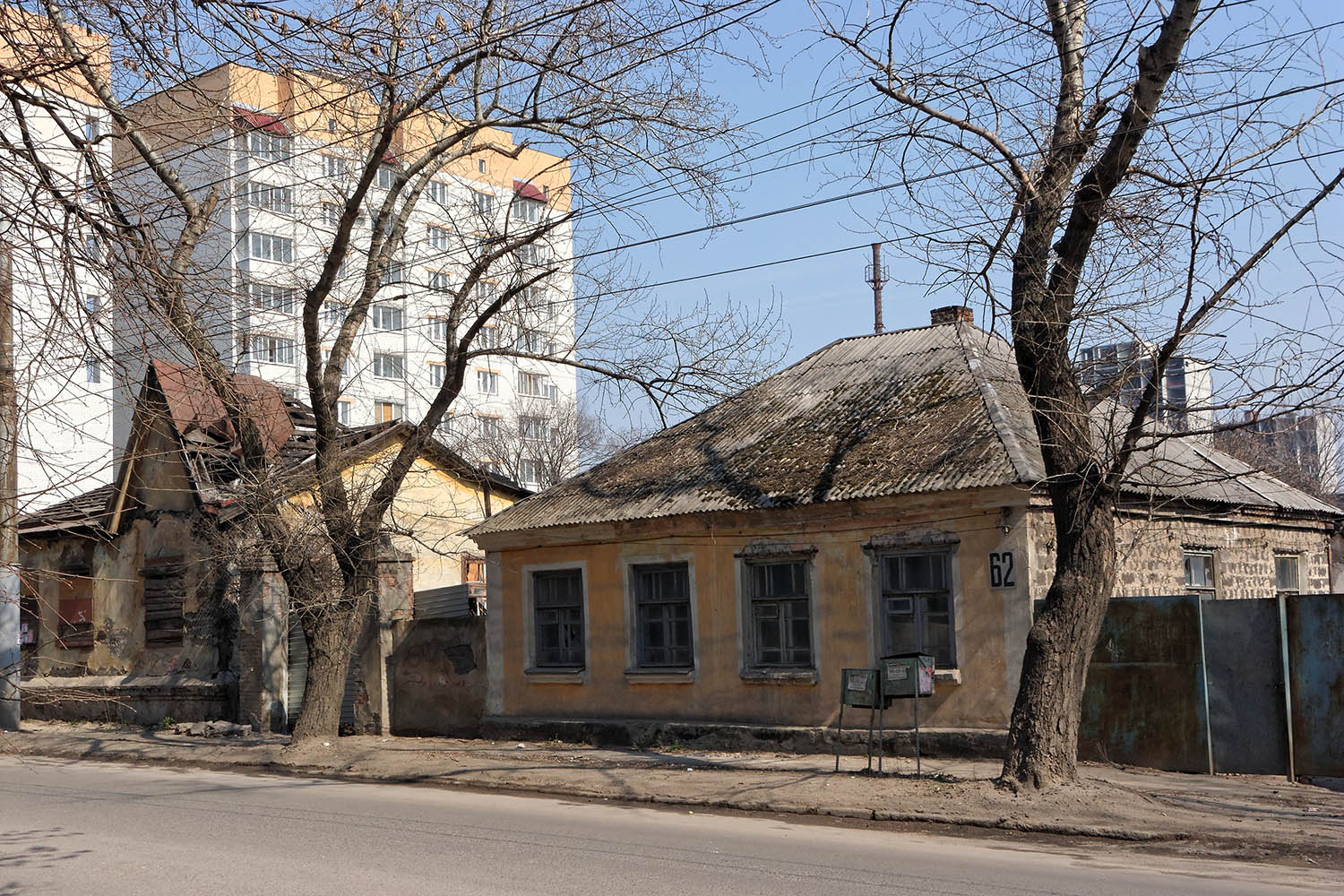 Voronezh, Средне-Московская улица, 62; Средне-Московская улица, 64
