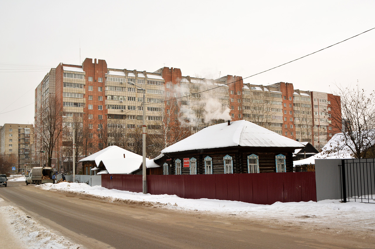 Perm, Улица Советской Армии, 49; Улица Подводников, 29; Улица Подводников, 31