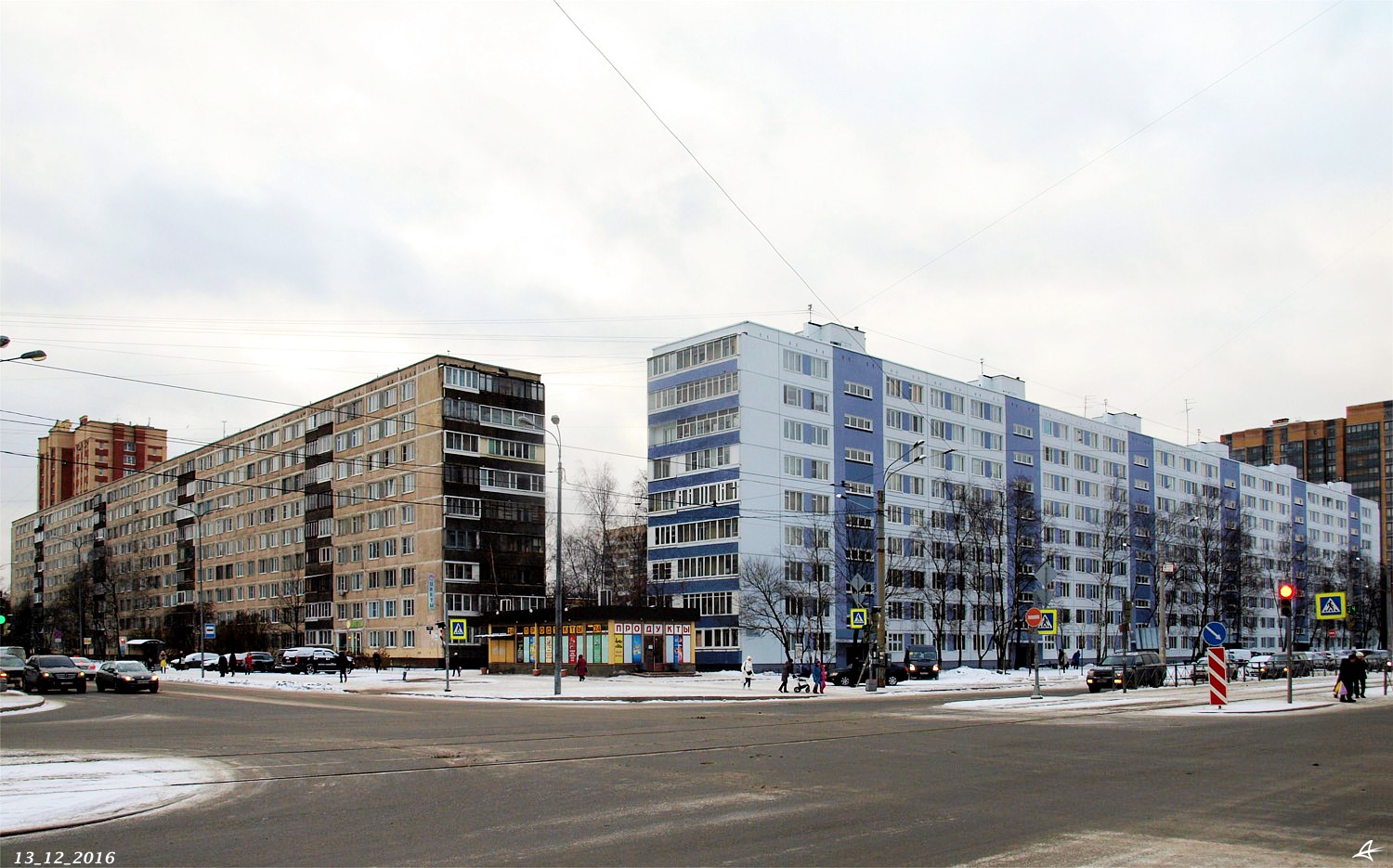 Petersburg, Искровский проспект, 21; Улица Дыбенко, 17 корп. 1