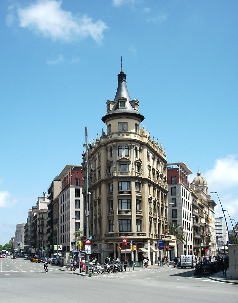Барселона, Carrer de Pelai, 1
