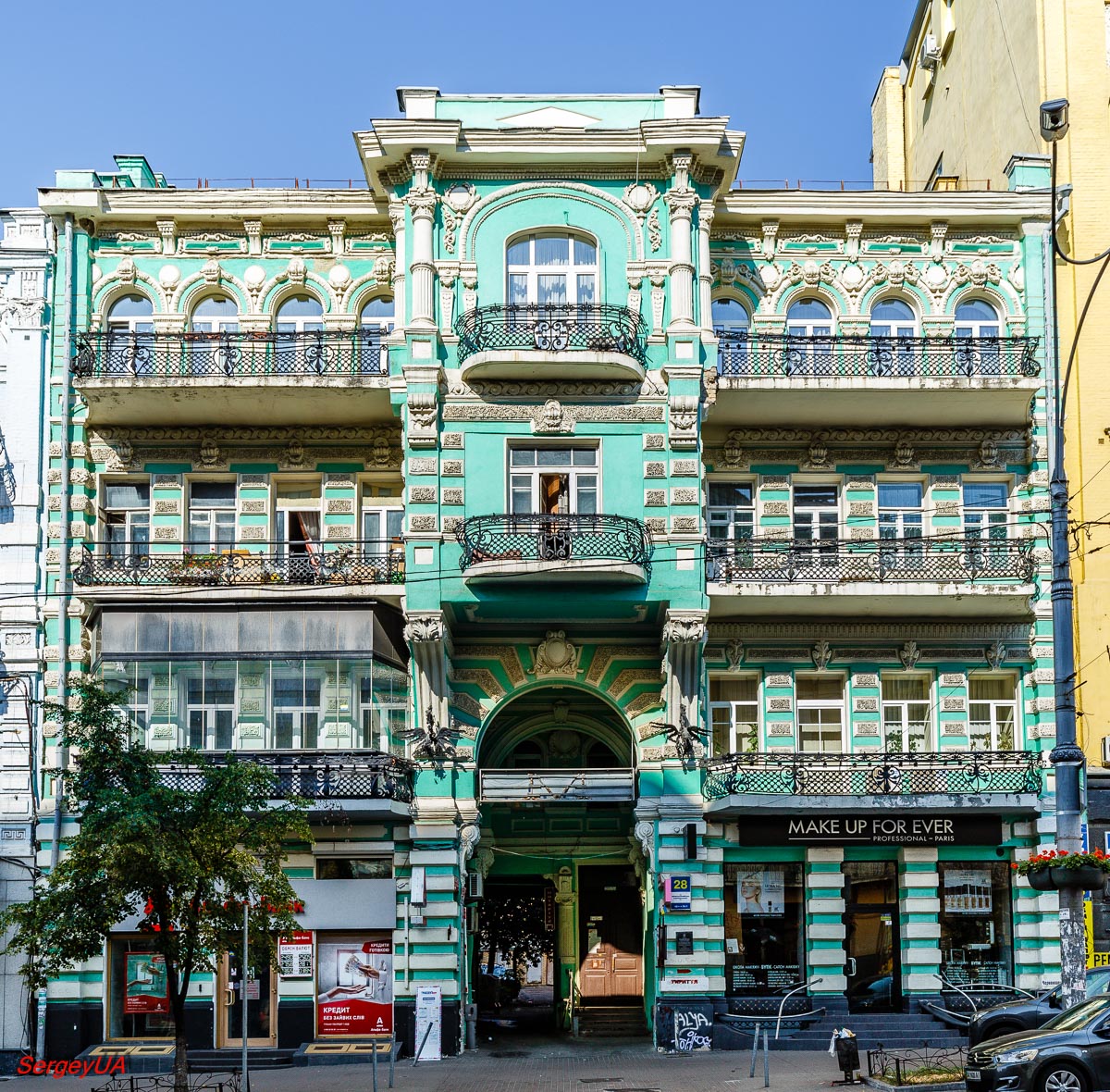 Киев, Большая Васильковская улица, 28