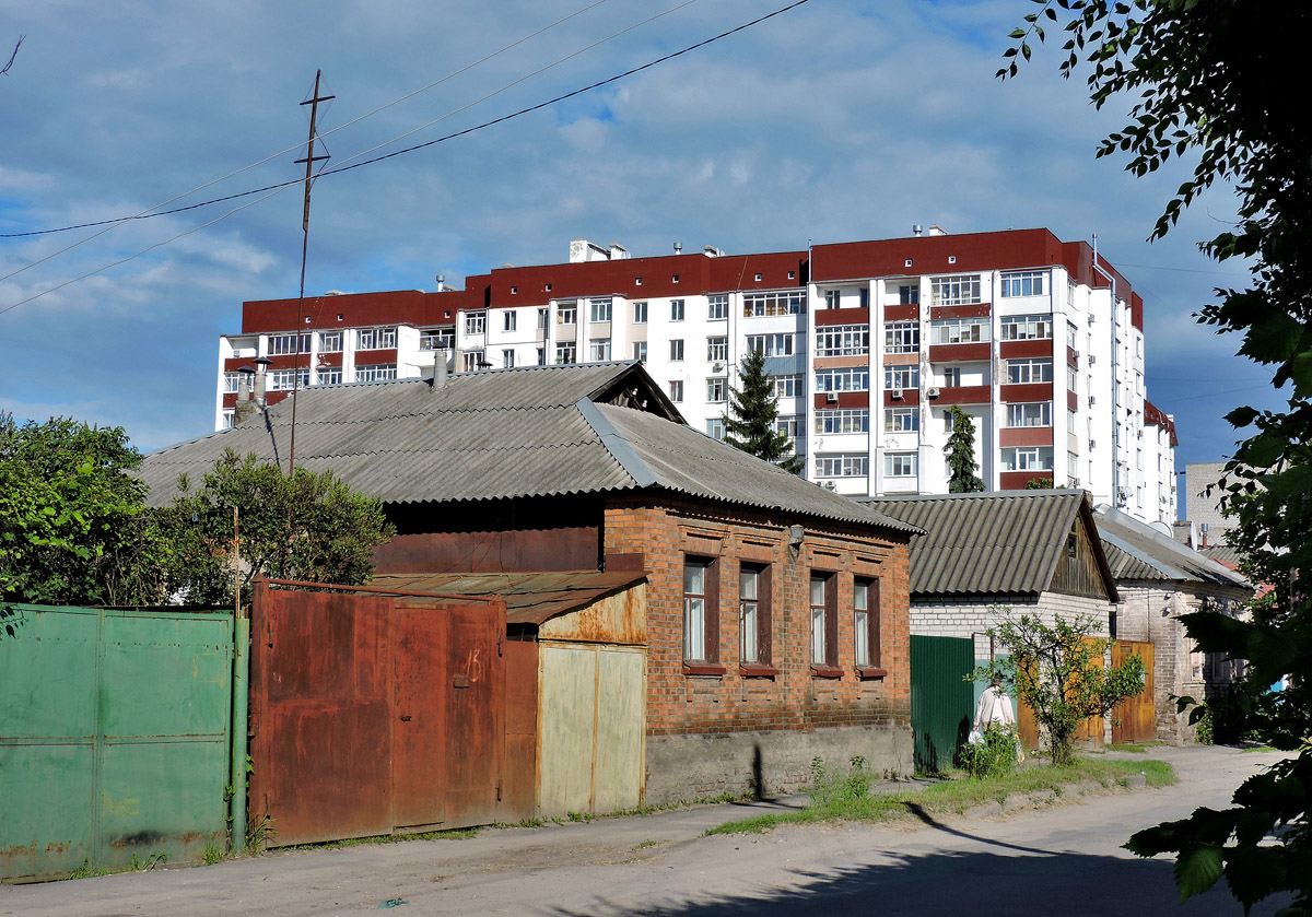 Kharkov, Искринский переулок, 13