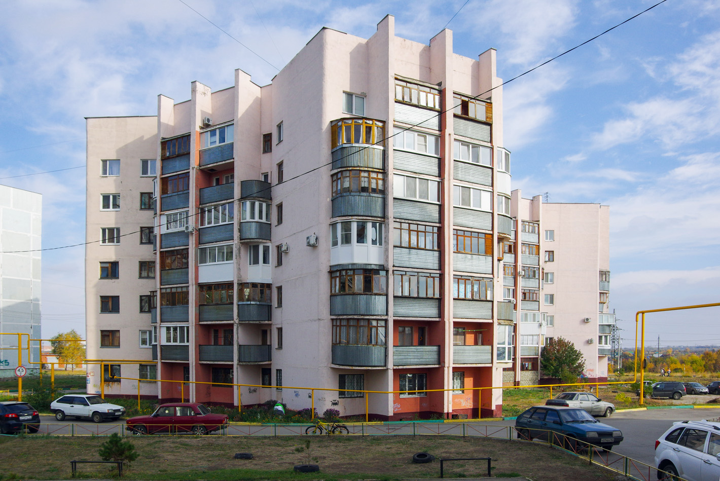 Novokuybyshevsk, Улица Ворошилова, 30