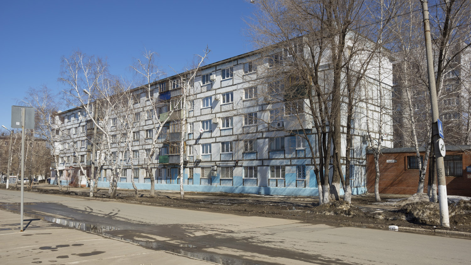 Novokuybyshevsk, Улица Миронова, 31