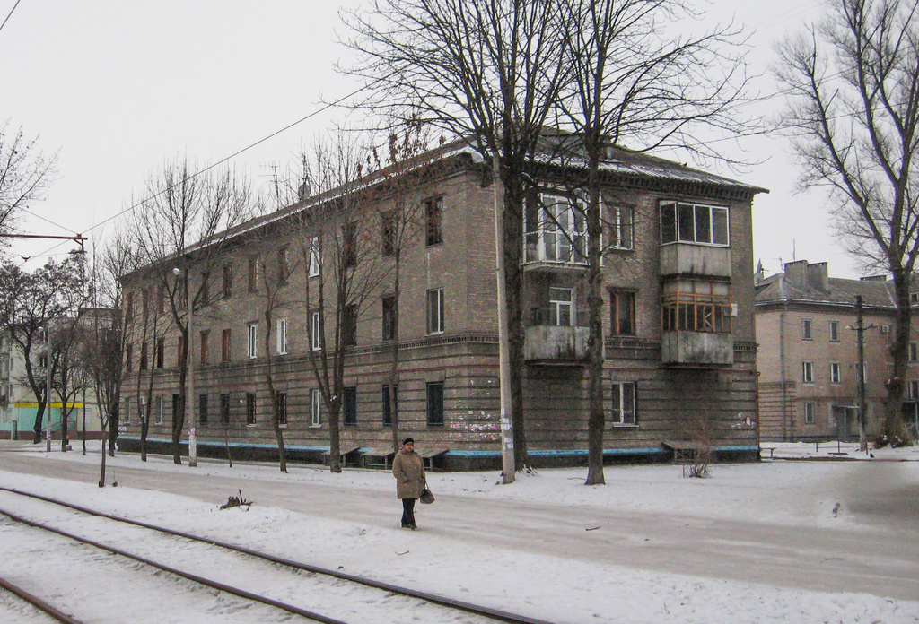 Kamyanske, Проспект Конституции, 32