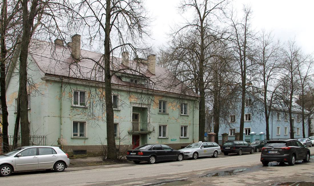 Tallinn, Sikupilli, 8; Sikupilli, 4