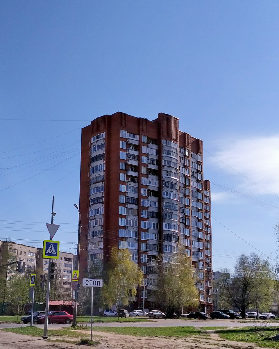 Yaroslavl, Улица Калинина, 33