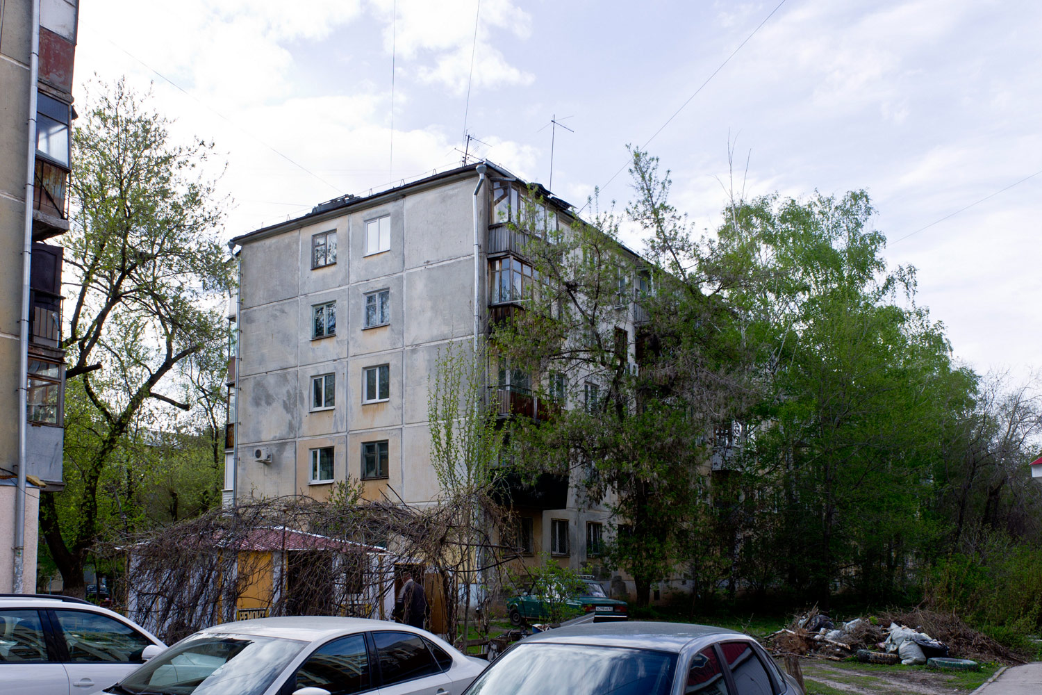 Samara, Революционная улица, 144А