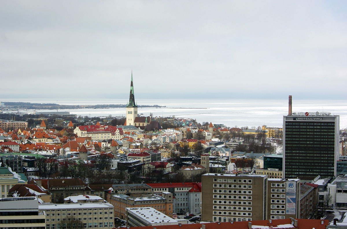 Tallinn, Rävala puiestee, 8; Kaubamaja, 6; Viru Väljak, 4. Tallinn — Panoramas